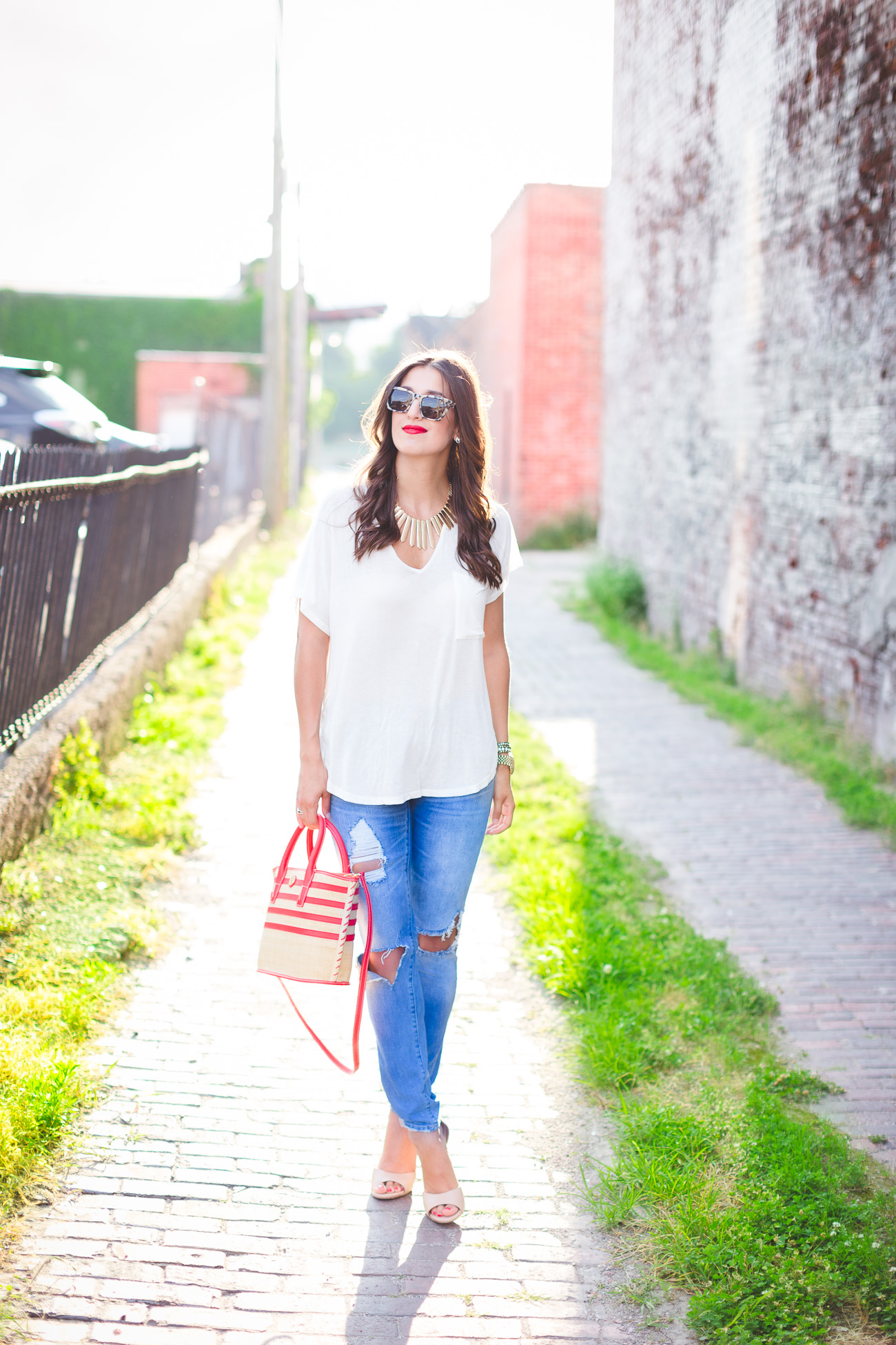 Basic Tee Outfit // A Southern Drawl