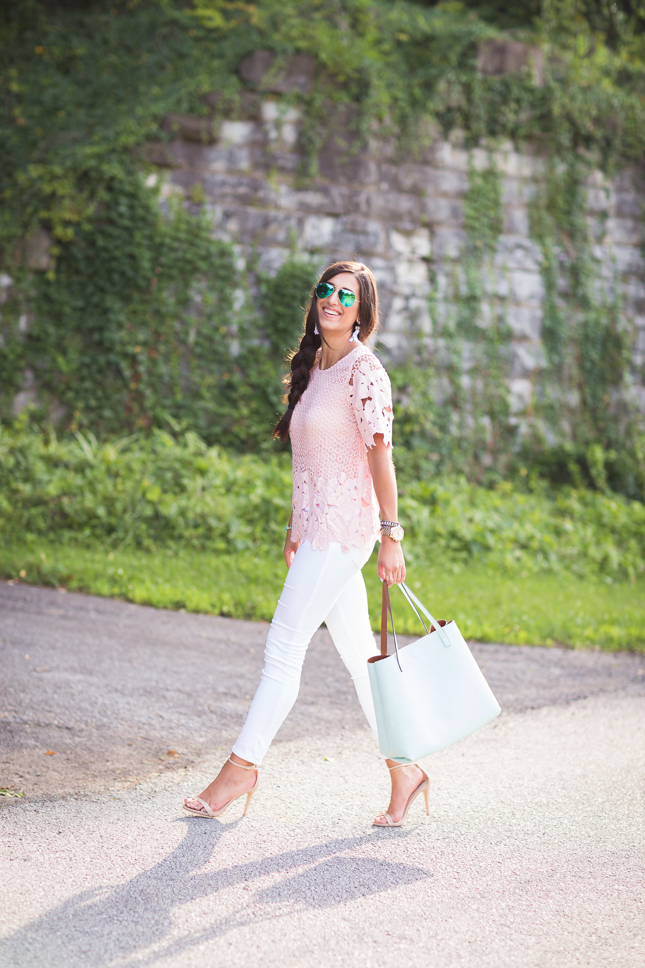 cute summer top  // a southern drawl