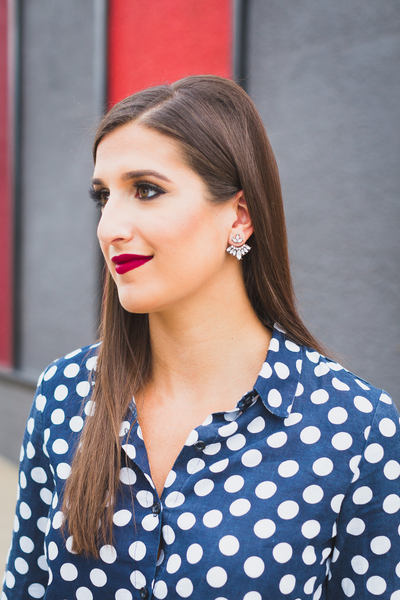 dark red lipstick // a southern drawl