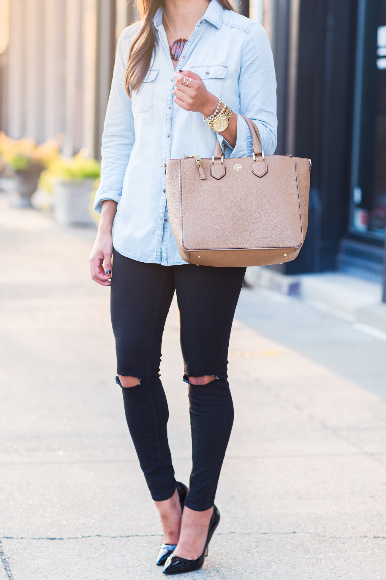 fall fashion, chambray top, tory burch robinson tote, monogram necklace // a southern drawl