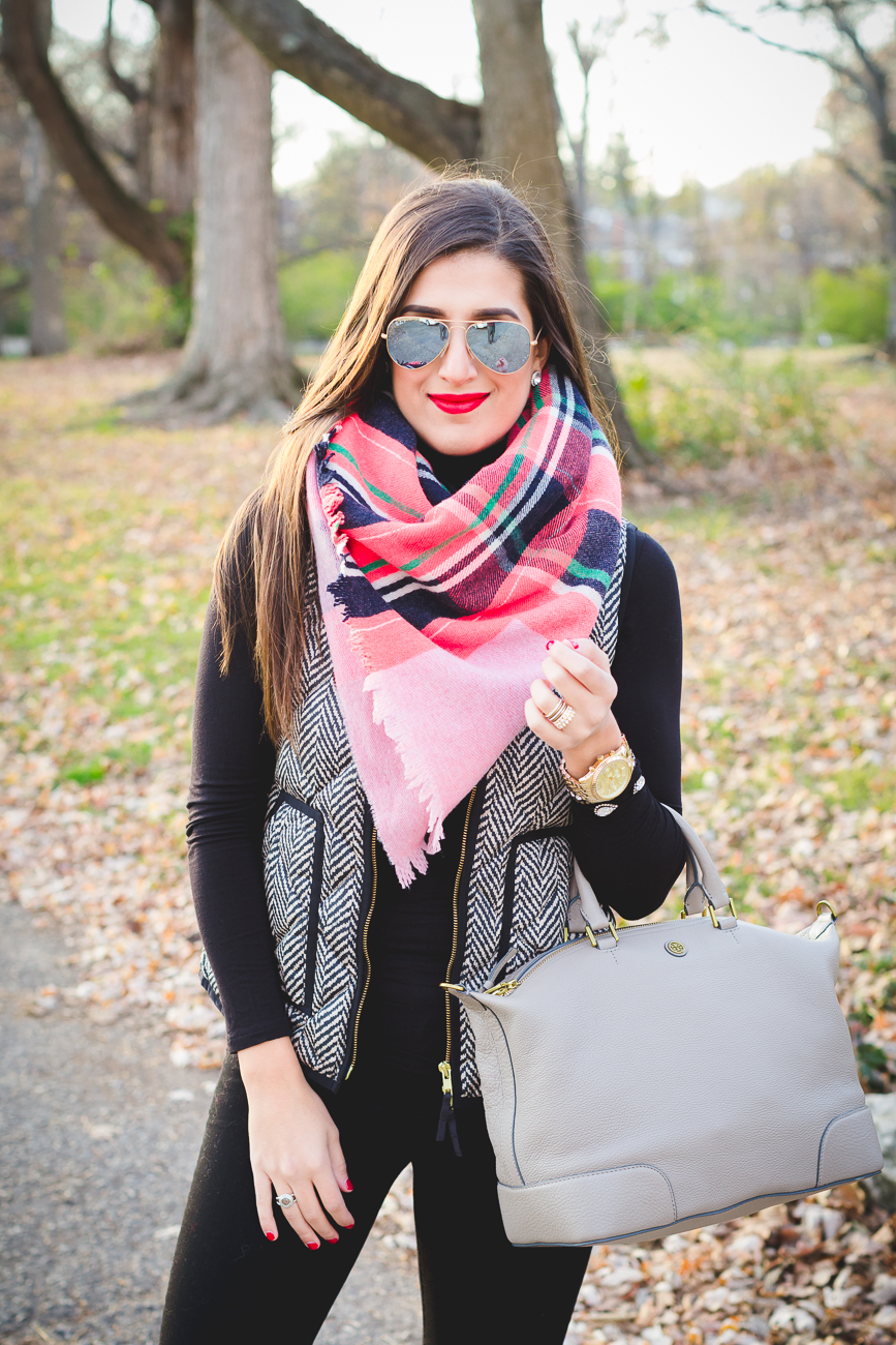 herringbone vest, puffer vest, quilted vest, plaid blanket scarf, pink blanket scarf, herringbone puffer vest, green duck boots, sperry boots, l.l. bean boots, winter style, fall style and fashion // grace wainwright from a southern drawl