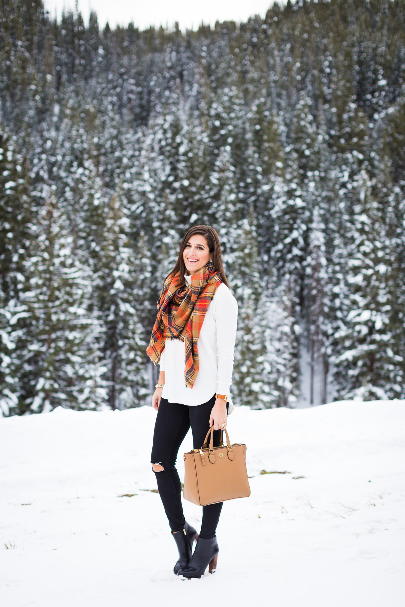 orange plaid blanket scarf, plaid blanket wrap, ivory turtleneck, colorado, crested butte, winter style, winter fashion, winter outfit, snow outfit ideas,  sale outfit // grace wainwright from a southern drawl
