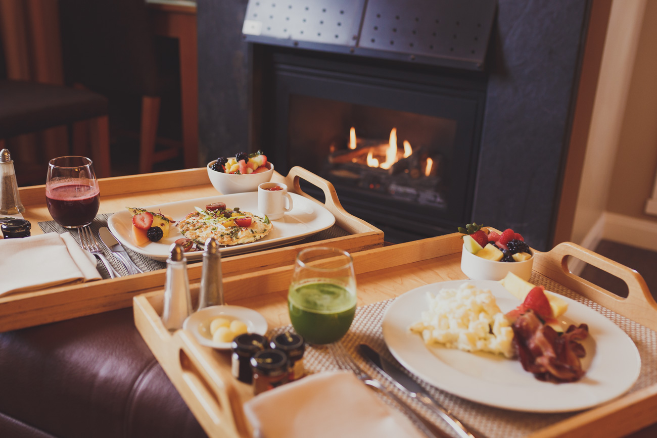 westin whistler, british columbia, best resorts in whistler, where to stay in whistler, whistler travel guide, travel blogger, fall fashion, fall style, what to wear during fall, preppy fall outfits, cozy sweater, free people sweaters // grace wainwright a southern drawl