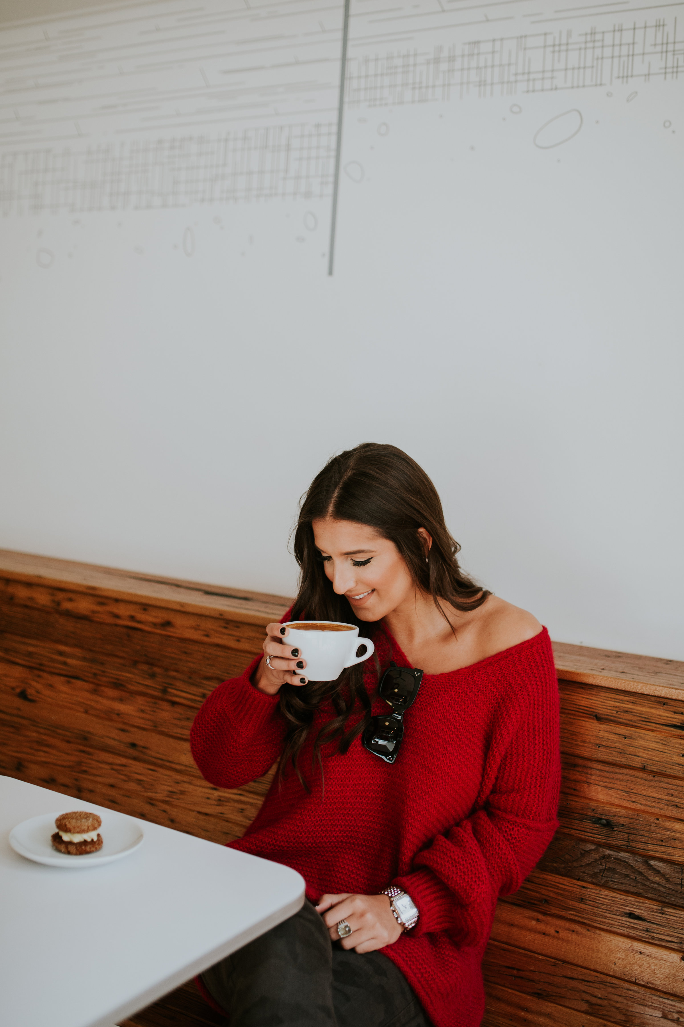 camoflauge jeans, free people sweater, coffee shop outfit, coffee shop style, cozy coffee shop, winter fashion, camo jeans, winter style // grace wainwright a southern drawl