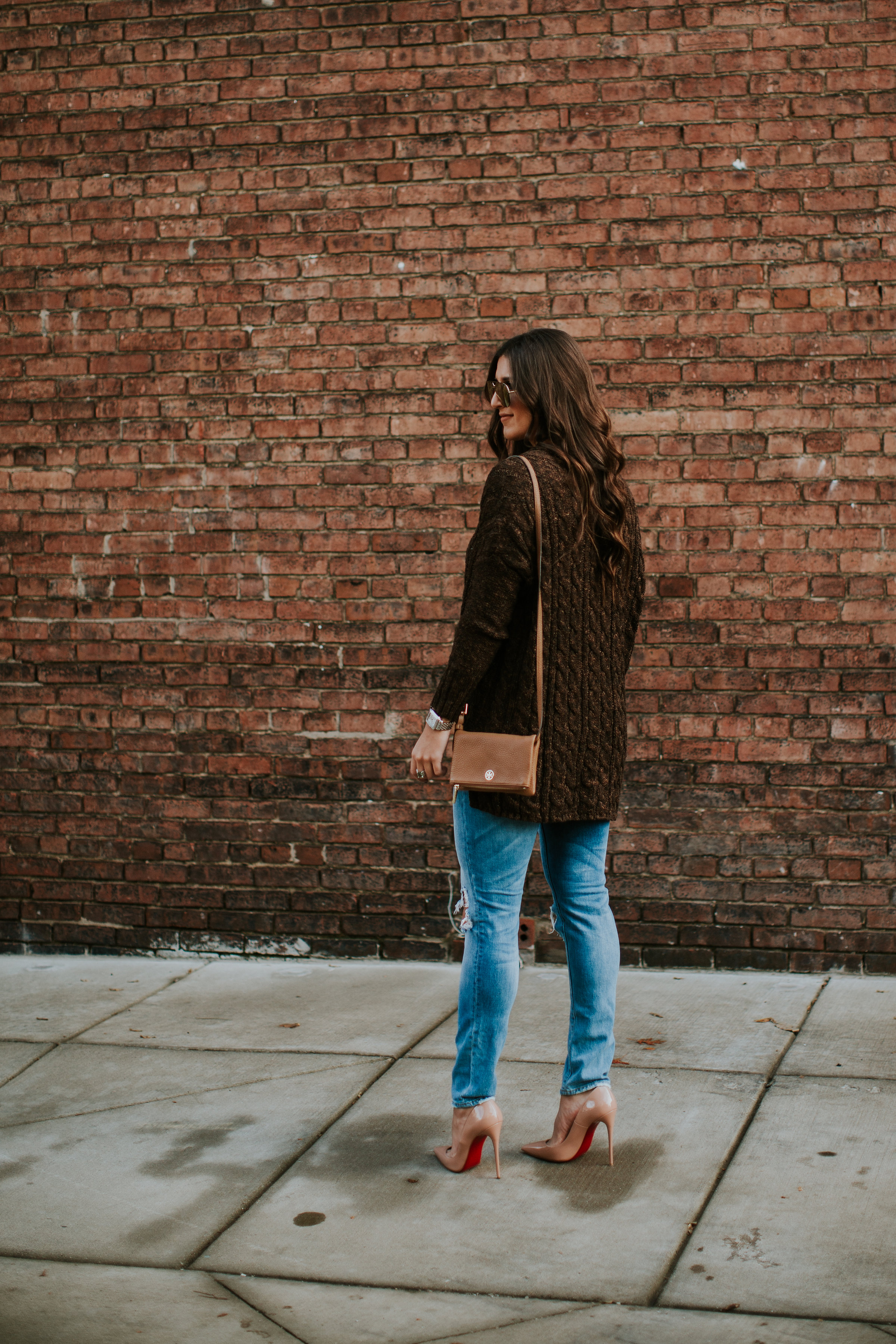 cozy cable knit sweater, sale sweater, nordstrom sale, boxing day sale, christian louboutin so kate pumps, nude christian louboutin pumps, tory burch crossbody bag, winter fashion, street style // grace wainwright a southern drawl