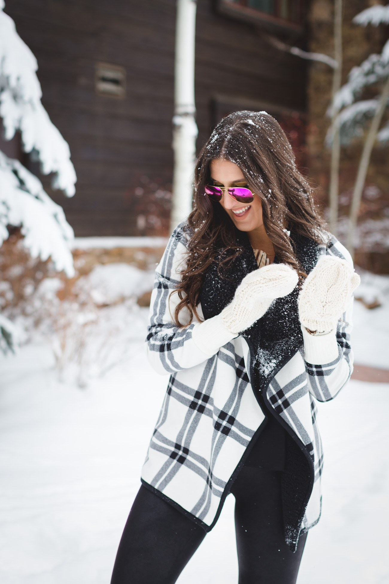 plaid fleece cardigan, abercrombie cardigan, winter style, winter fashion, vail style, colorado style, outfit for vail, outfit for snow, snow outfit, mirror aviators, sperry duckboots, bean boots, sperry duck boots // grace wainwright a southern drawl