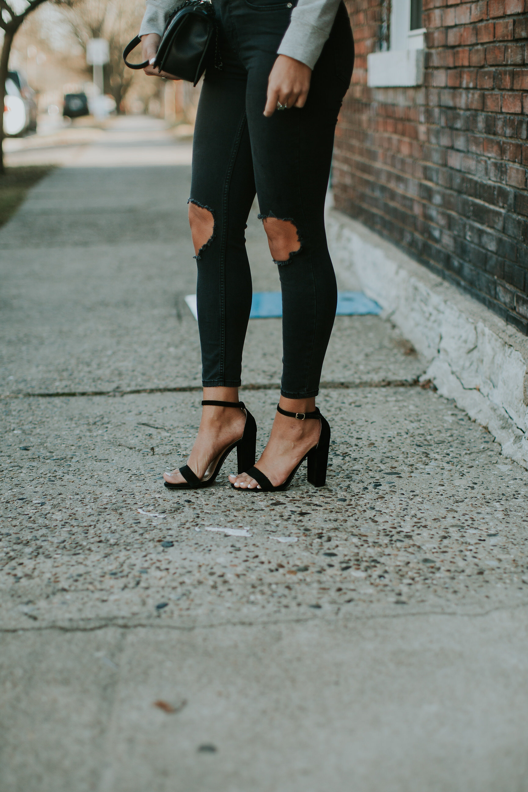 lace up sweatshirt, busted skinny jeans, free people busted skinny jeans, free people distressed skinny jeans, winter fashion, winter style, steve madden carrson sandals, off the shoulder lace up sweater, off the shoulder sweater // grace wainwright a southern drawl