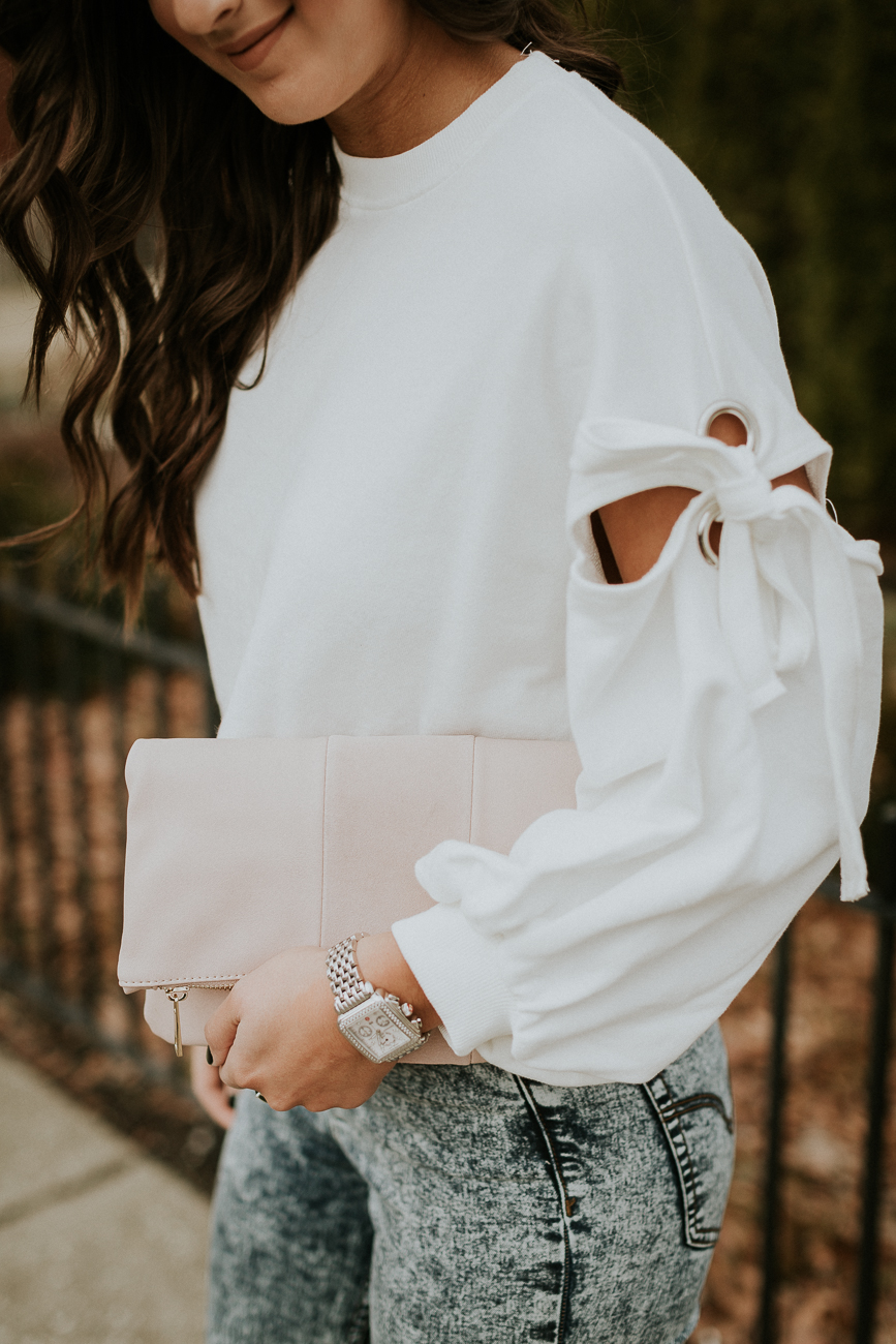 acid wash jeans, bow tie sweater, bow sleeve sweater, bow sleeves, chicwish sweater, free people skinny jeans, acid wash skinny jeans, old school jeans, christian louboutin so kate pumps, christian louboutin nude pumps // grace wainwright a southern drawl