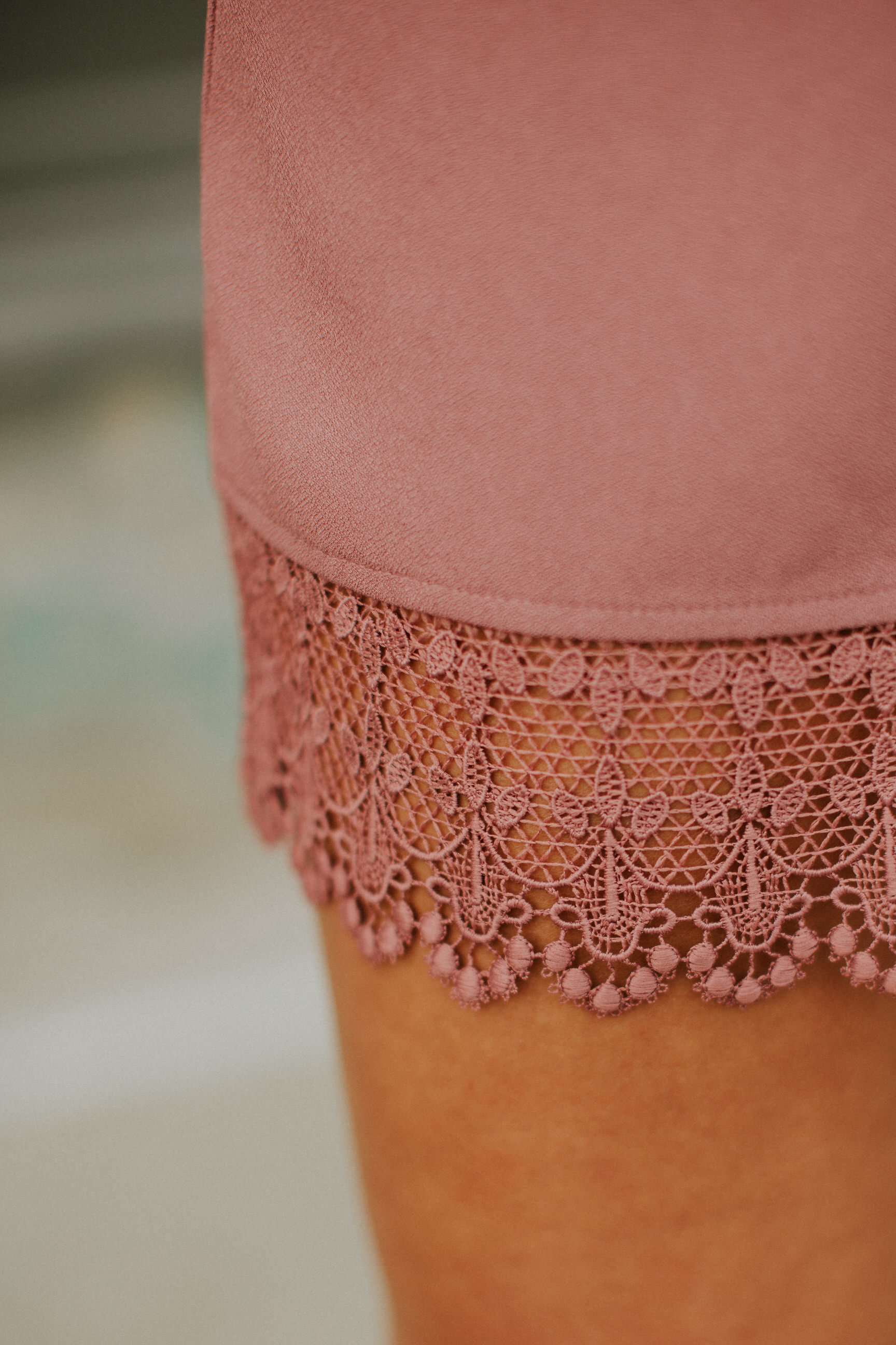 muave lace trim dress, muave dress, muave shift dress, affordable dress, nordstrom shift dress, spring fashion, spring muave colors, spring rose colors, spring outfit, spring style, spring fashion ideas, rebecca minkoff taupe crossbody bag, rebecca minkoff mushroom crossbody bag // grace wainwright a southern drawl
