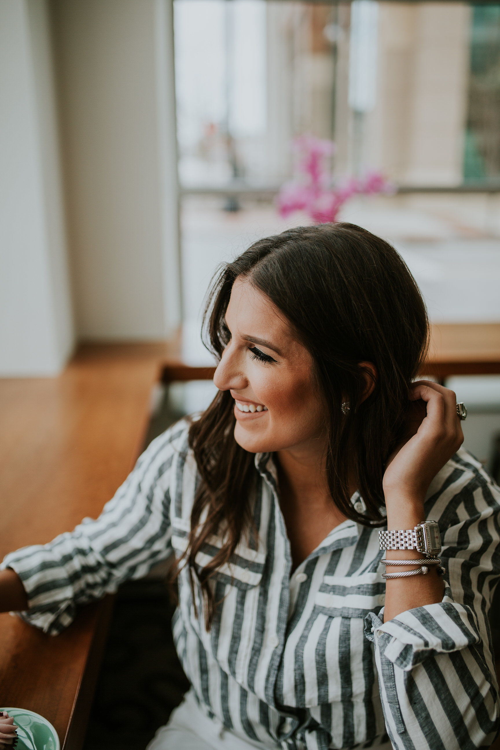 casual everyday outfit, allbirds wool runners, allbirds sneakers, j.crew stripe linen shirt, white distressed skinny jeans, distressed yankees baseball cap, press coffee shop louisville, louisville coffee shops, kentucky blogger, kentucky coffee shops, casual style, casual outfit // grace wainwright a southern drawl