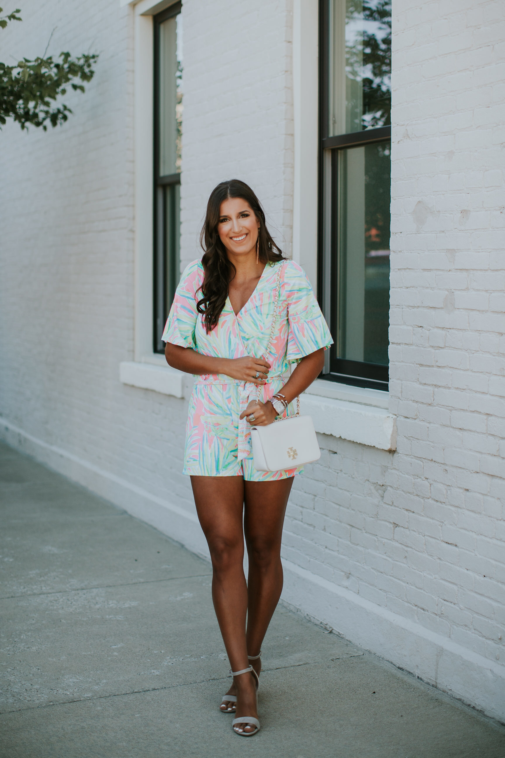 summer print romper, lilly pulitzer romper, lilly pulitzer madilyn romper, tory burch parker chain wallet, summer styles, summer outfit, summertime fashion, summertime prints, lilly pulitzer prints, lilly pulitzer promo, lilly pulitzer sale // grace wainwright a southern drawl