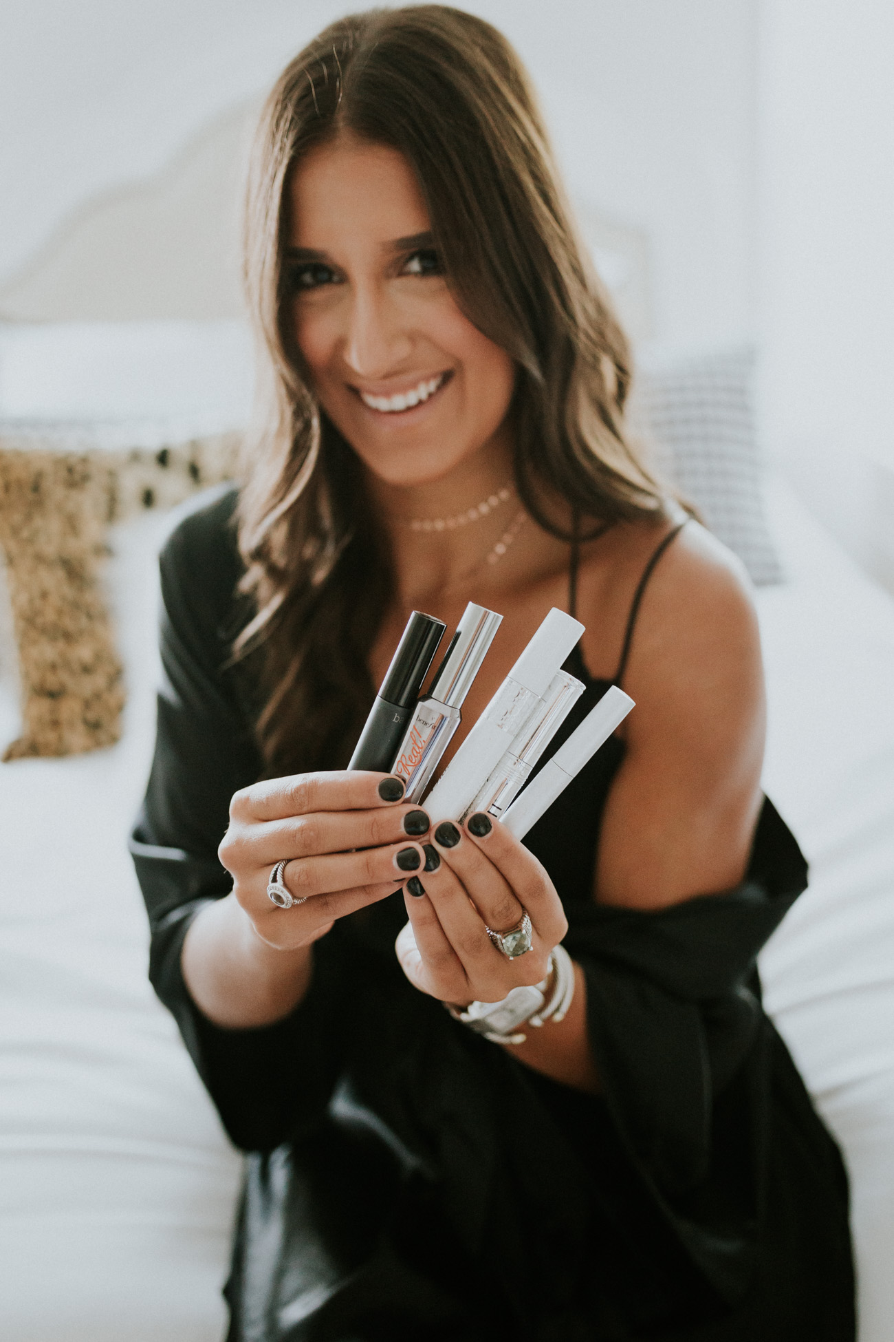 how to get long lashes, how to get long eyelashes, eyelash serum, lash boost, neulash serum, eyelash serums, condition eyelashes, favorite mascaras, lengthening mascaras, a southern drawl eyelashes, eyelash extensions // grace wainwright a southern drawl