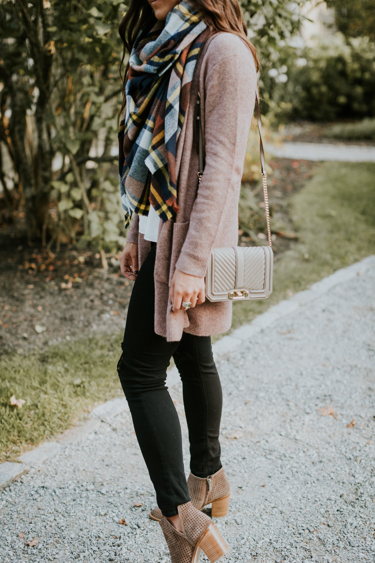plaid blanket scarf, fall style, fall booties, new hampshire fall, vermont fall, new england fall, madewell cardigan, muave cardigan, fall plaid scarf, fall scarf, oversized scarf, fall inspo // grace wainwright a southern drawl