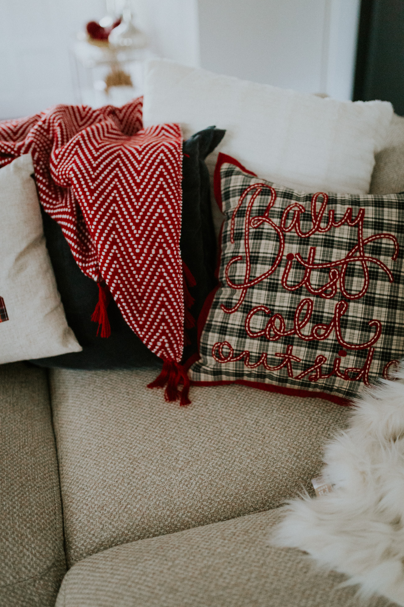 holiday home decor, holiday decorations, holiday decor ideas, nordstrom holiday decor, voluspa candles, holiday pillows, christmas throw blanket, faux fur pillow, faux fur throws, christmas tree decor, a southern drawl christmas tree, a southern drawl home // grace wainwright a southern drawl