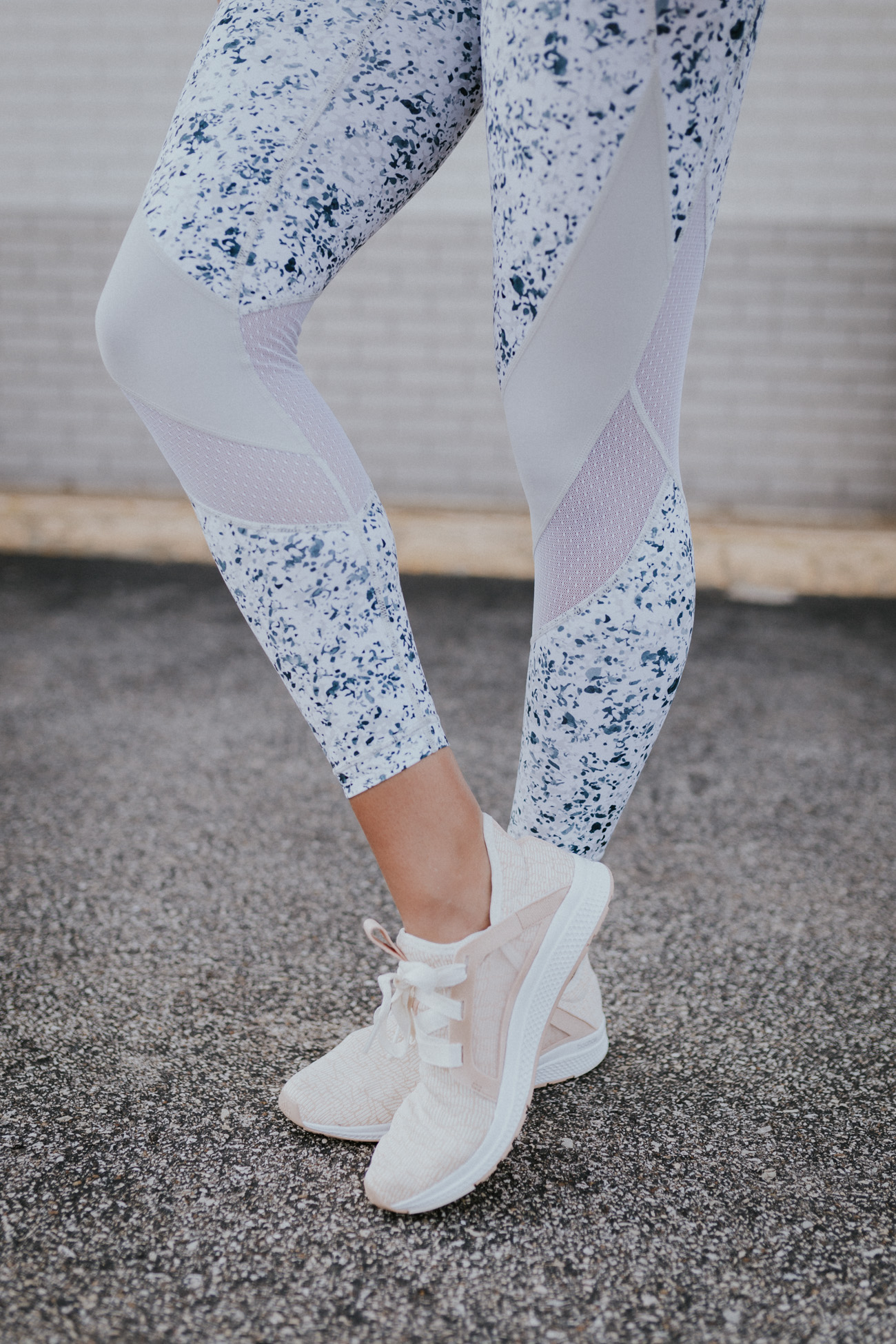 mesh crop top, adidas sneakers, adidas edge lux sneaker, adidas cloudfoam shoe, athleta salutation tights, athleta leggings, athleta activewear, beyond yoga bra, beyond yoga sports bra, exercise routine, girl gains, fitwithasd, fit with asd workouts, workout routines, leg exercises, leg day, cute actiewear, cute athleisure, activewear crop top, a southern drawl fitness, fitspiration, leg workout guide // grace wainwright a southern drawl