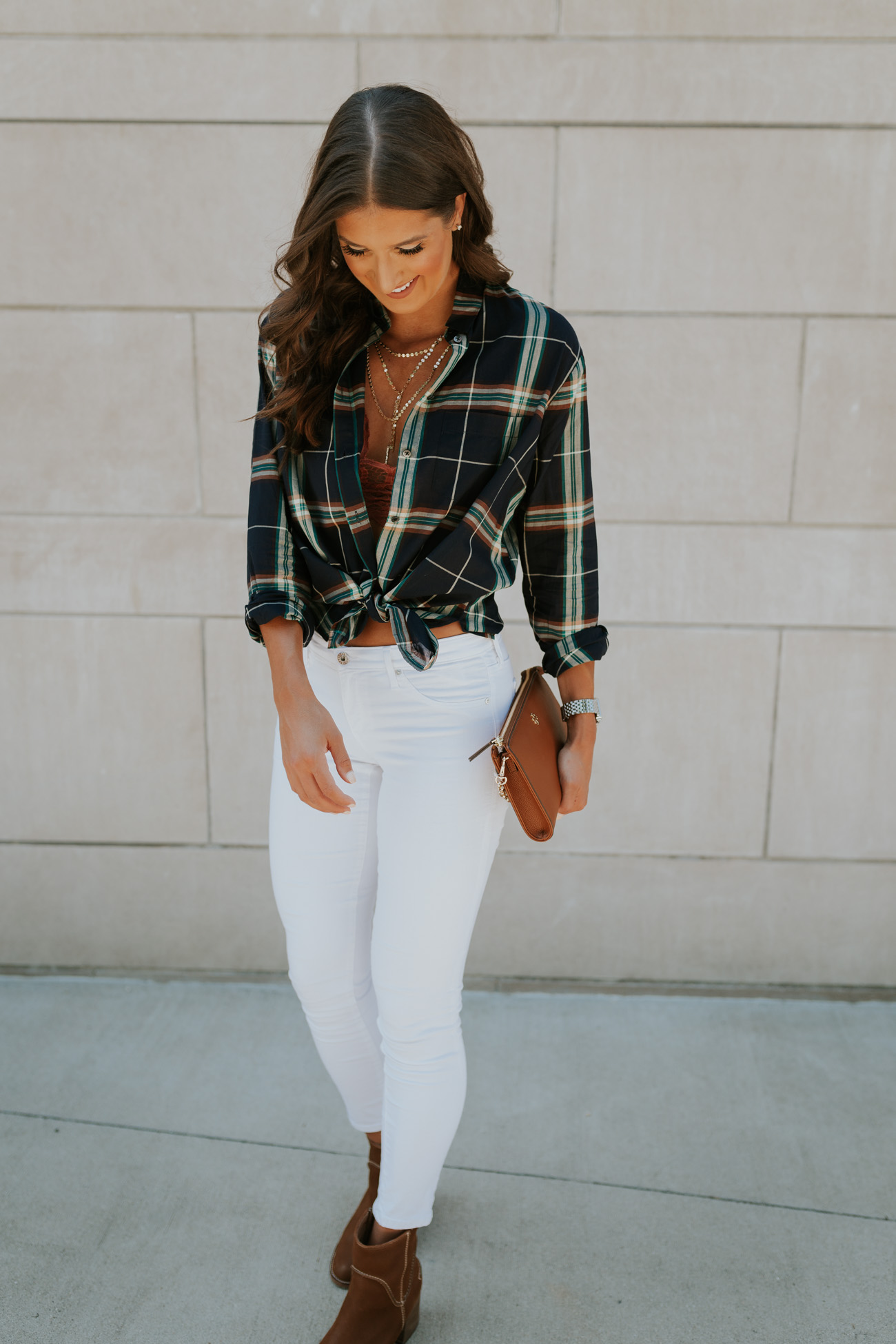summer plaid shirt, white skinny jean, fall style, fall fashion, ugg booties, summer style, transitional style, tory burch crossbody bag, front tie shirt, tie plaid shirt, layered necklace, delicate necklace // grace wainwright, grace white a southern drawl