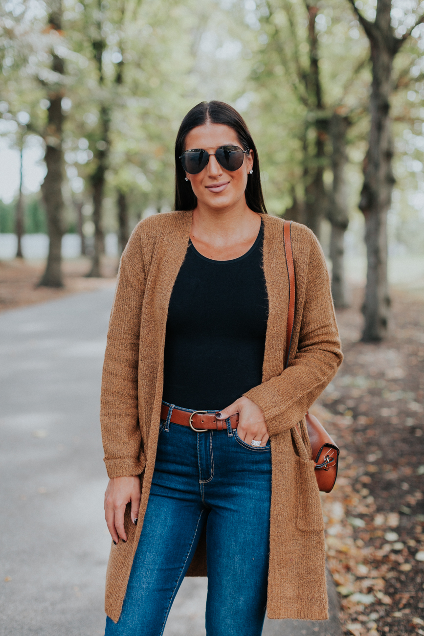 cozy cardigan, affordable fashion, walmart style, walmart fashion, high waisted jeans, affordable jeans, fall outfit // grace white a southern drawl