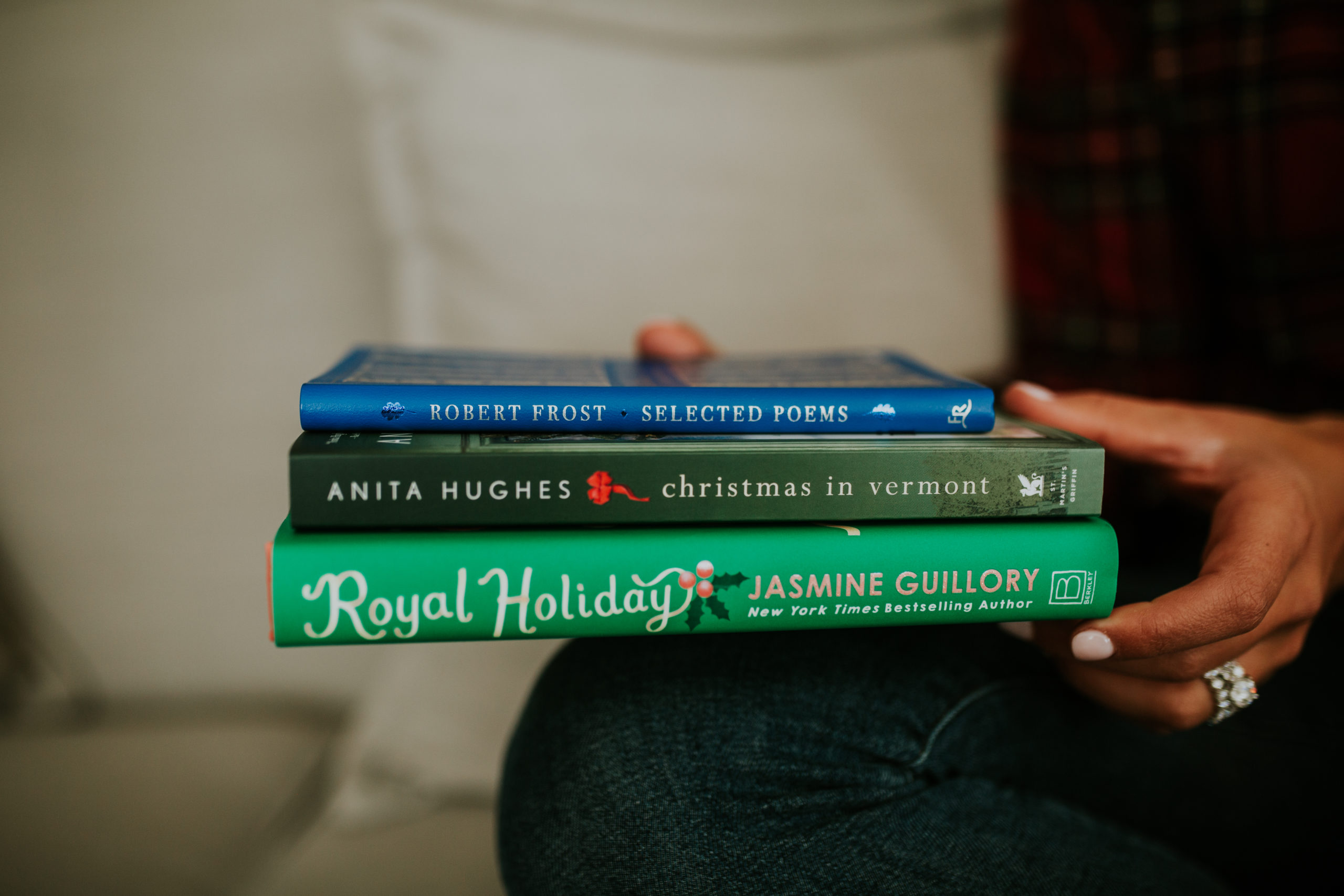 christmas book review, best christmas books, christmas novels, holiday book review, best books to read during the christmas season // grace white a southern drawl
