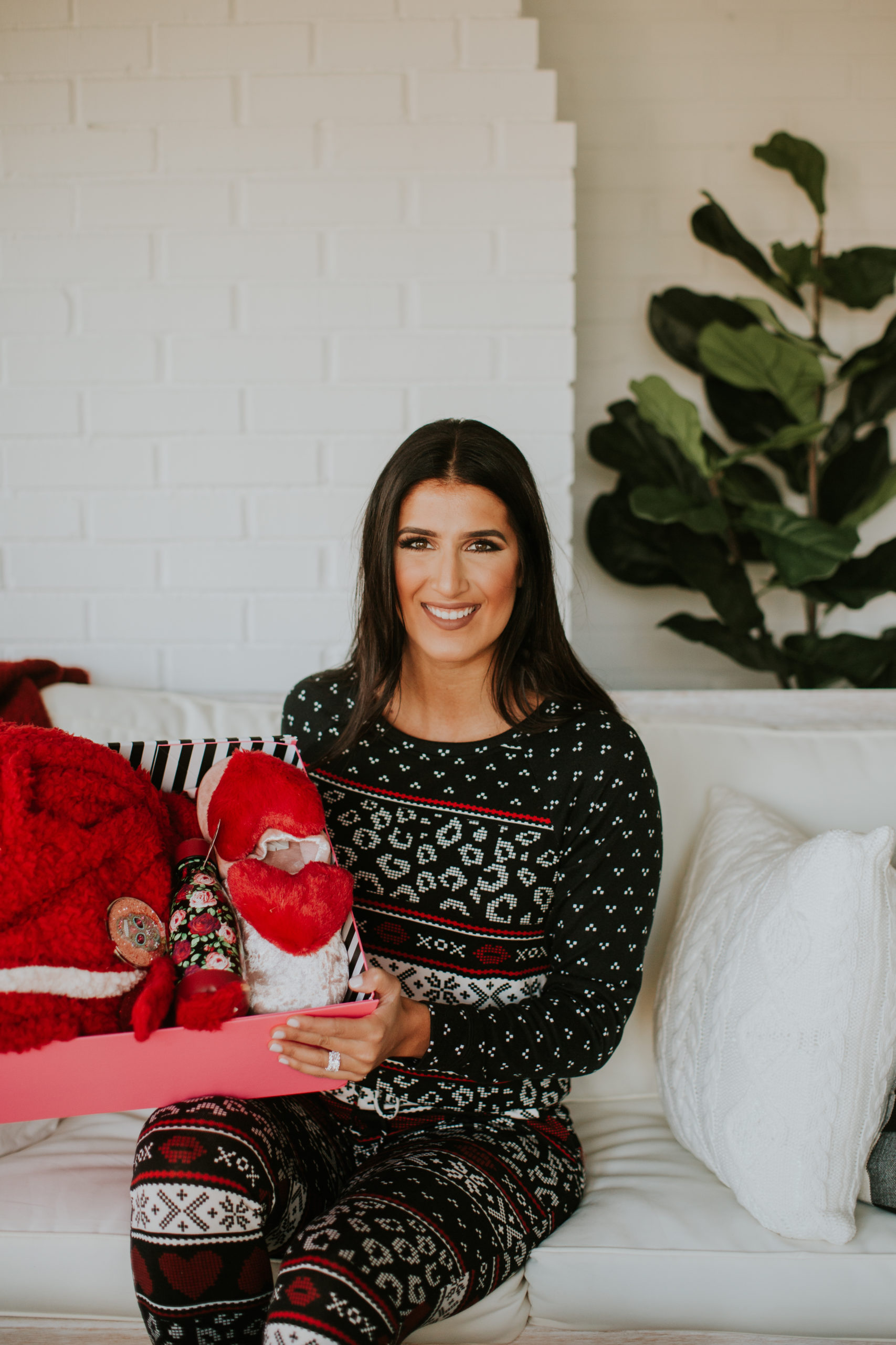 cozy gift ideas, betsey johnson gifts, holiday pajamas // grace white a southern drawl