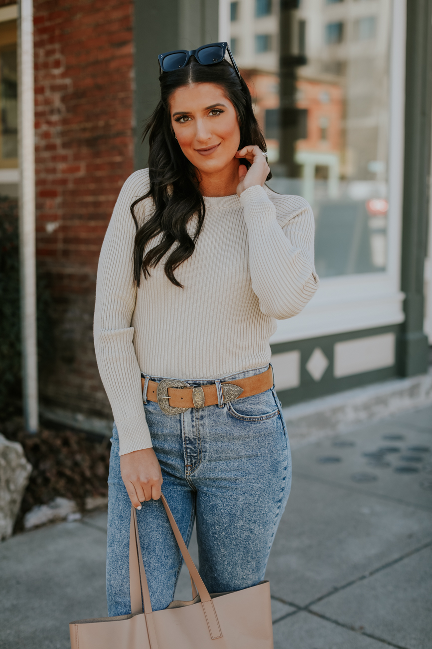 everyday outfit, acid wash jeans, casual outfit, casual fashion, casual style, celine sunglasses // grace white a southern drawl